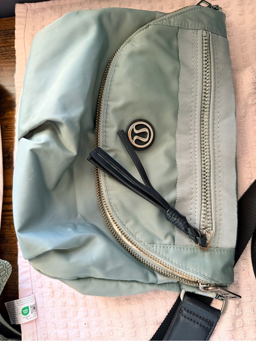 Lululemon Festival Bag
Earl Grey / Deep Coal